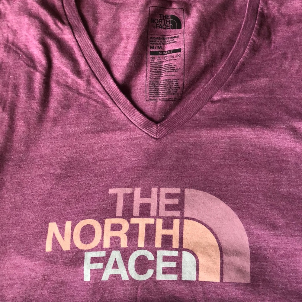 V neck north face shirt